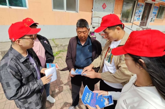 综合调查设计处党支部启动“森林资源可持续经营试点示范模式林建设”支部立项活动（3）.jpg