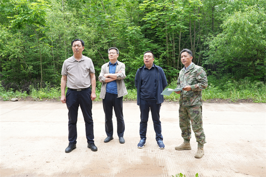 吉林省林业和草原局赴泉阳林业有限公司开展公用基础设施建设专项调研（1）.jpg