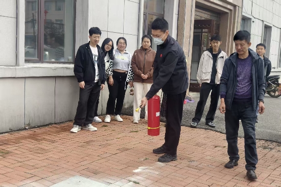 营林处开展消防演练（1）.jpg