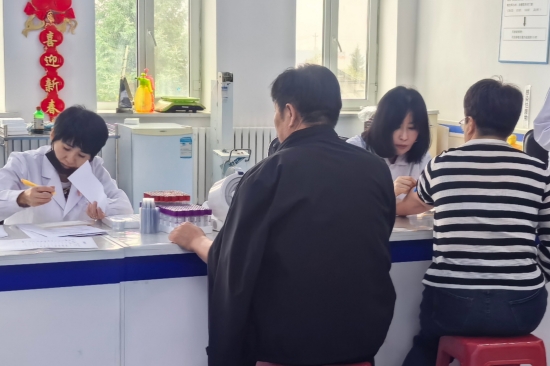 1761807851979769.jpg 泉林公司开展2025年度员工健康体检活动(3).jpg