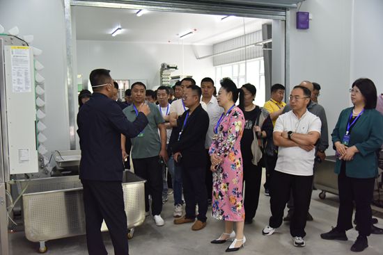 1.早红松籽加工车间_副本.jpg